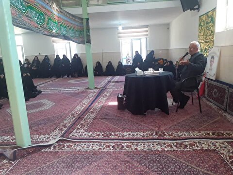 معرفی ستاد در روضه ها و هیئات مذهبی بانوان شهرستان سلطانیه